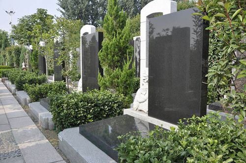 福建墓碑工厂倾力打造各种小型艺术墓碑,适应公墓陵园景观发展